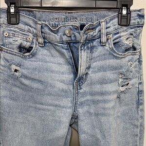 American Eagle Outfitters Women's Blue Distressed Boyfriend Jeans